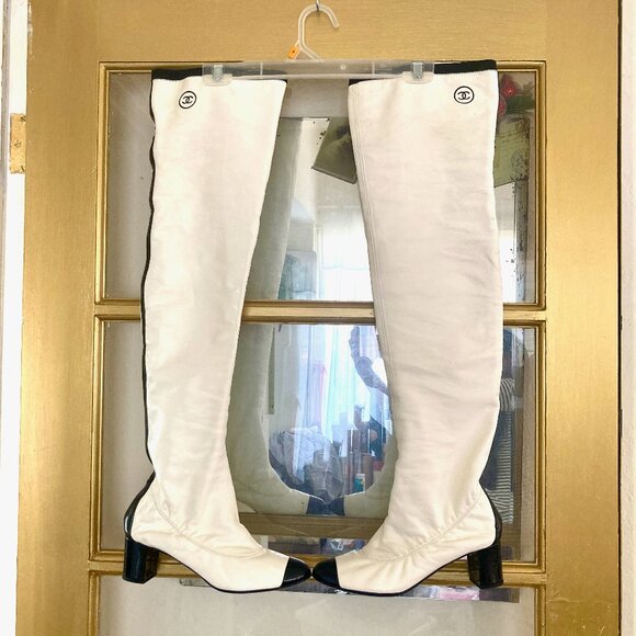 CHANEL fall 2006 runway thigh high boots stretch lambskin patent cap toe 38 - Picture 2 of 12